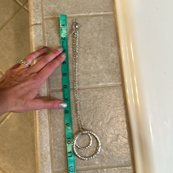 Fashion Necklace & Earrings! - Picture 4 of 8